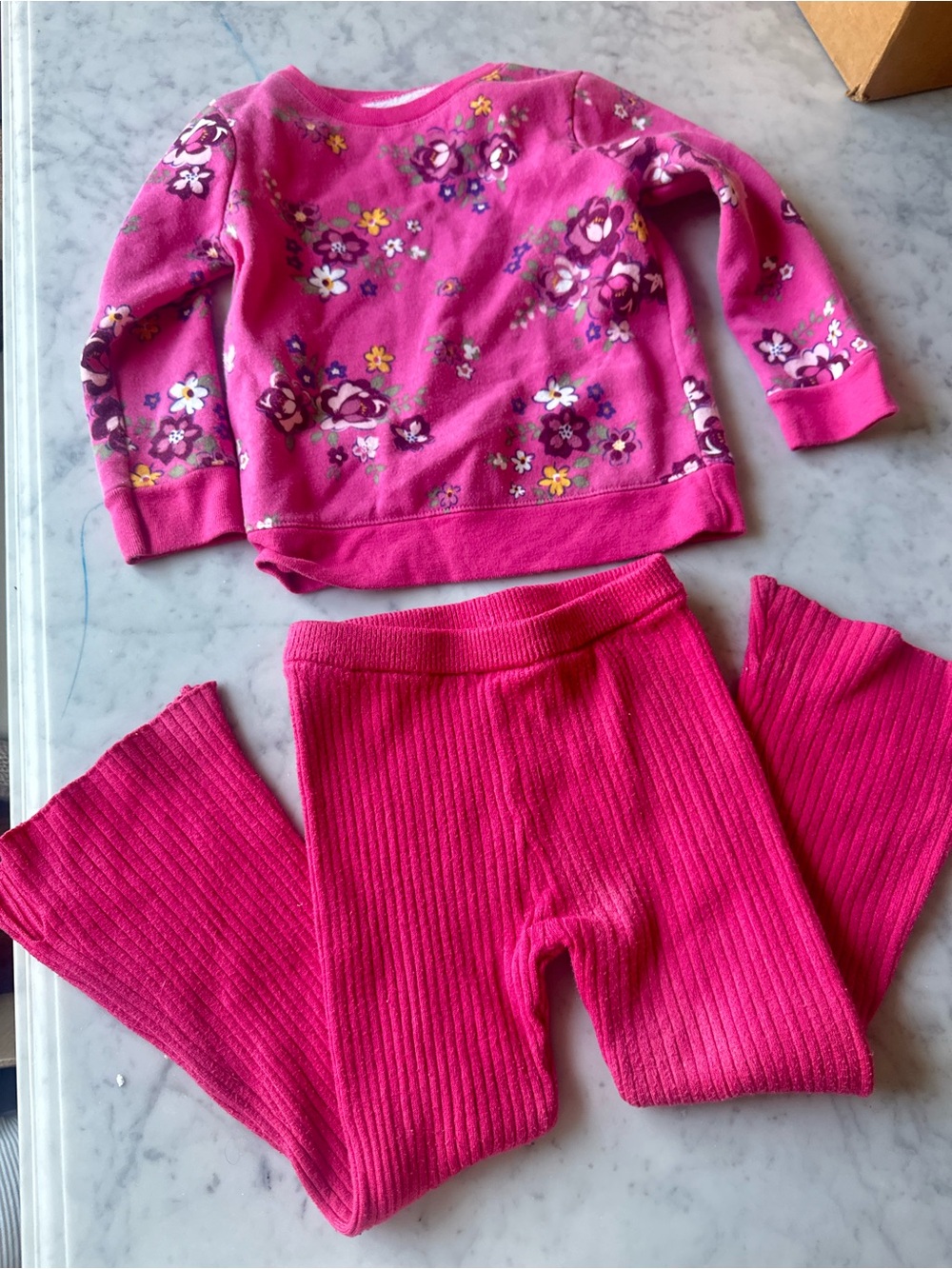 Girls' Bright Pink Floral Long-Sleeve Pajama Set with Ribbed Pants